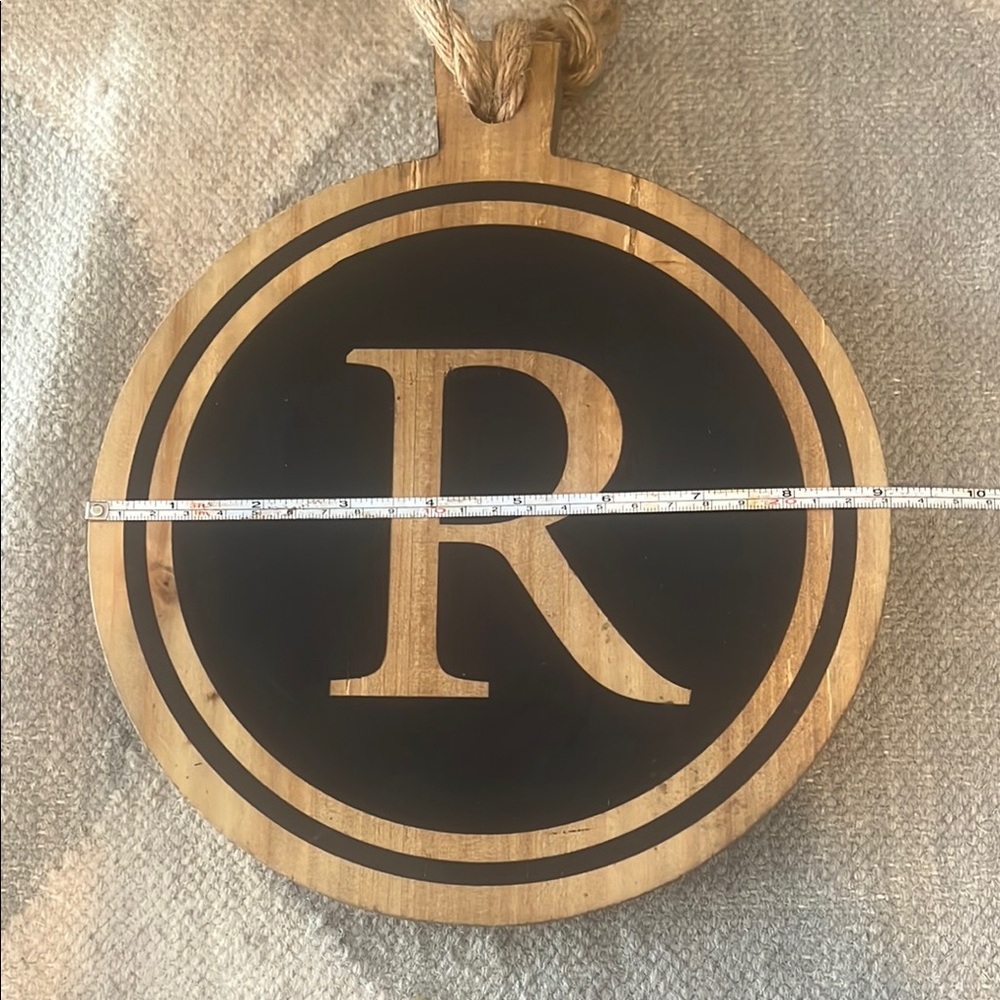 Wooden Monogram Wall Hanging with Rope Letter R - Picture 2 of 4